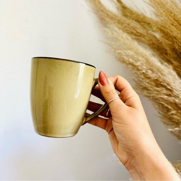 3 VINTAGE Neutral Tan Beige Black Inner Rim Classic Glaze Ceramic Coffee Mug Set - Picture 3 of 16